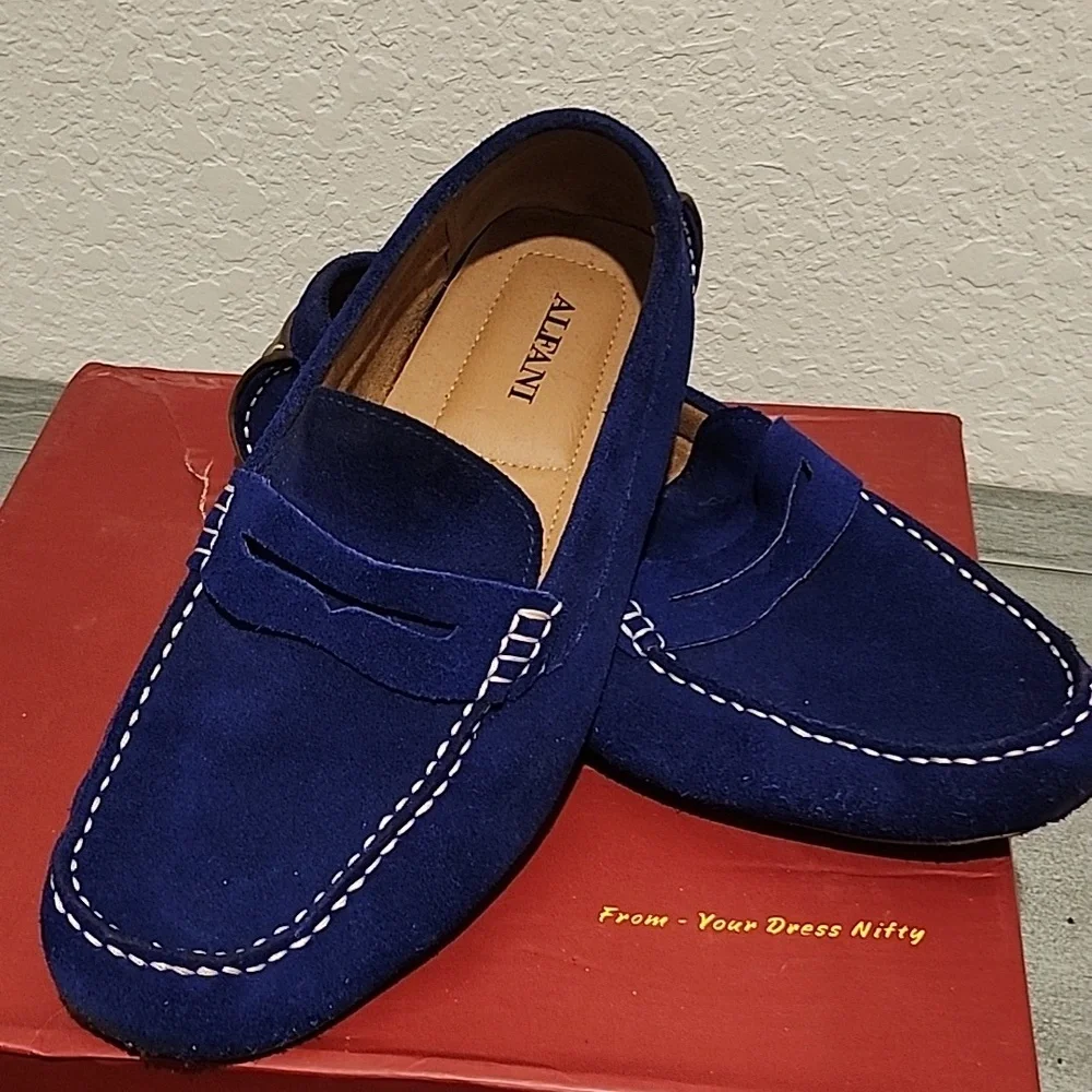 Shoes - Picture 4 of 5